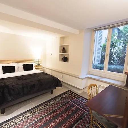 Apartment Up & Down